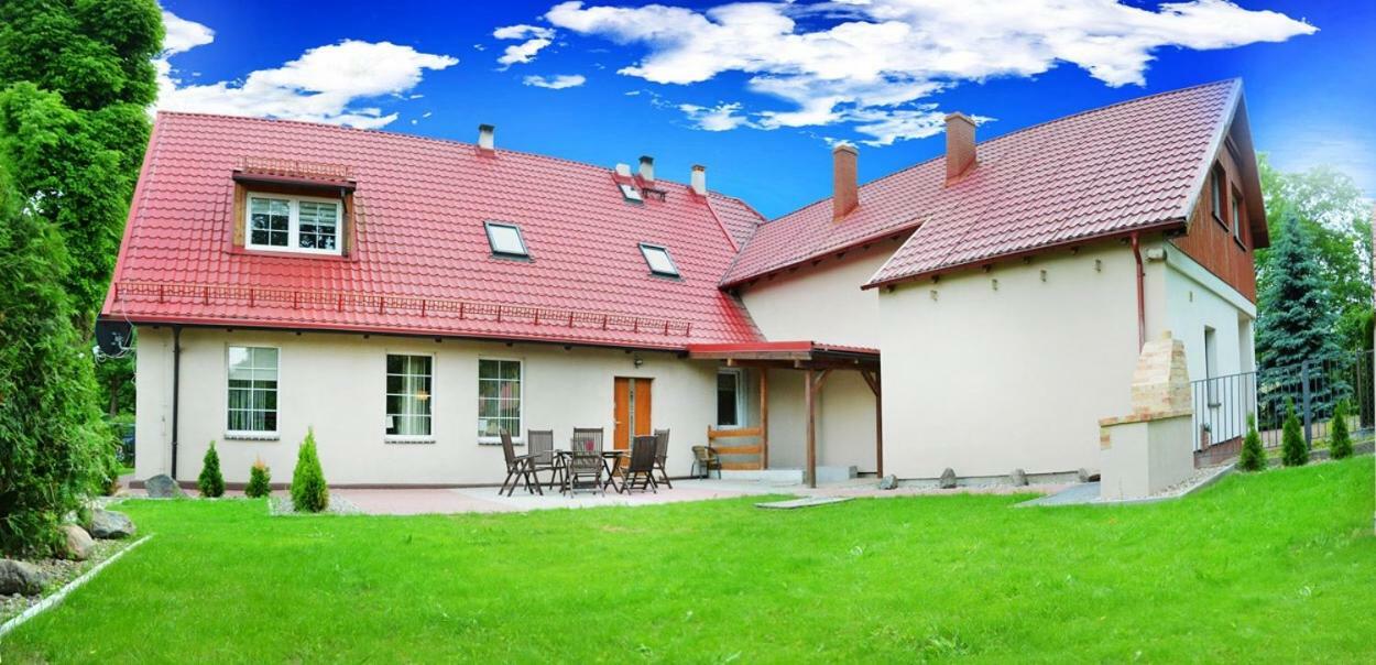 Dom W Santocznie Lägenhet Santoczno Exteriör bild